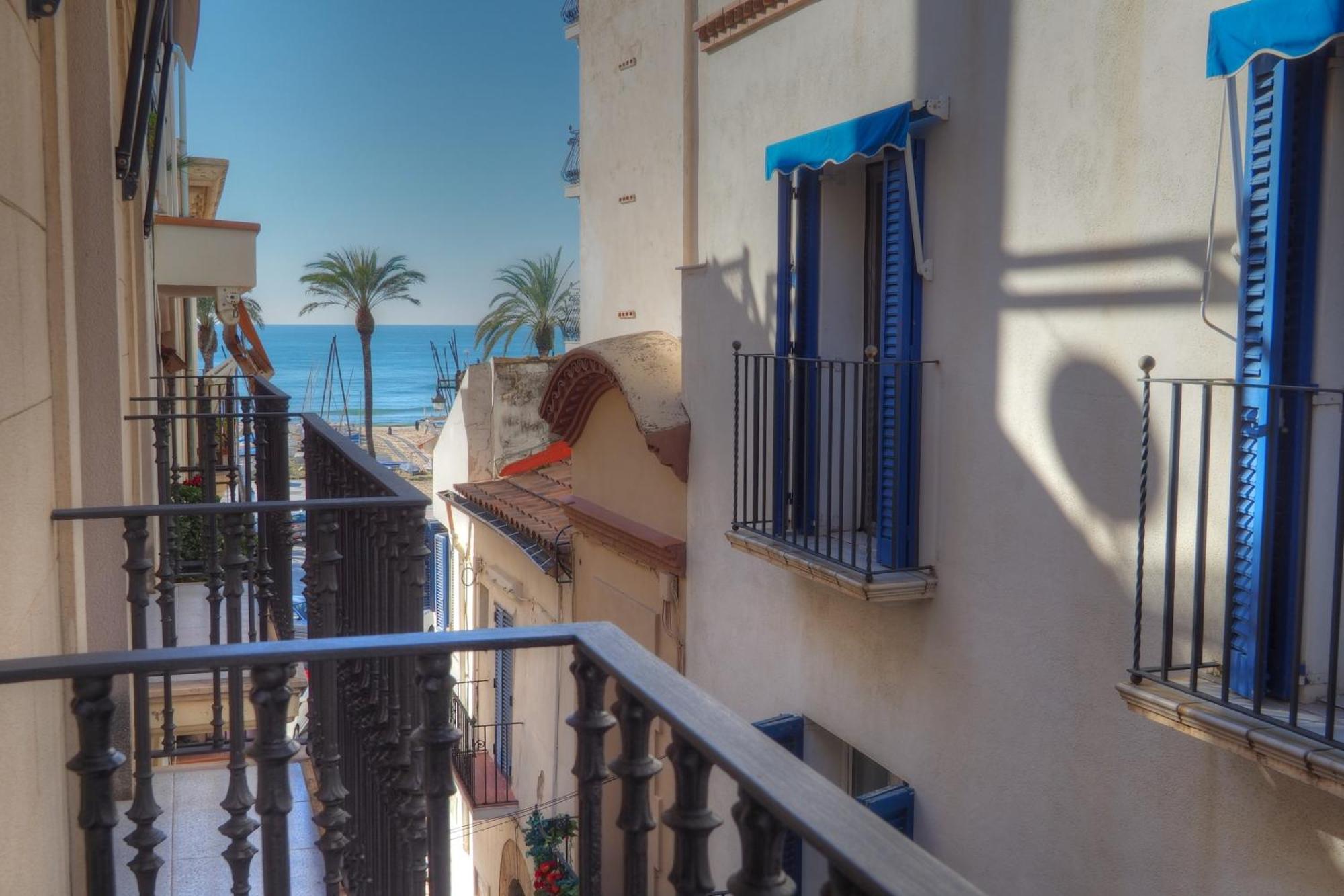 Balcony View Apartment By Hello Homes Sitges Eksteriør bilde